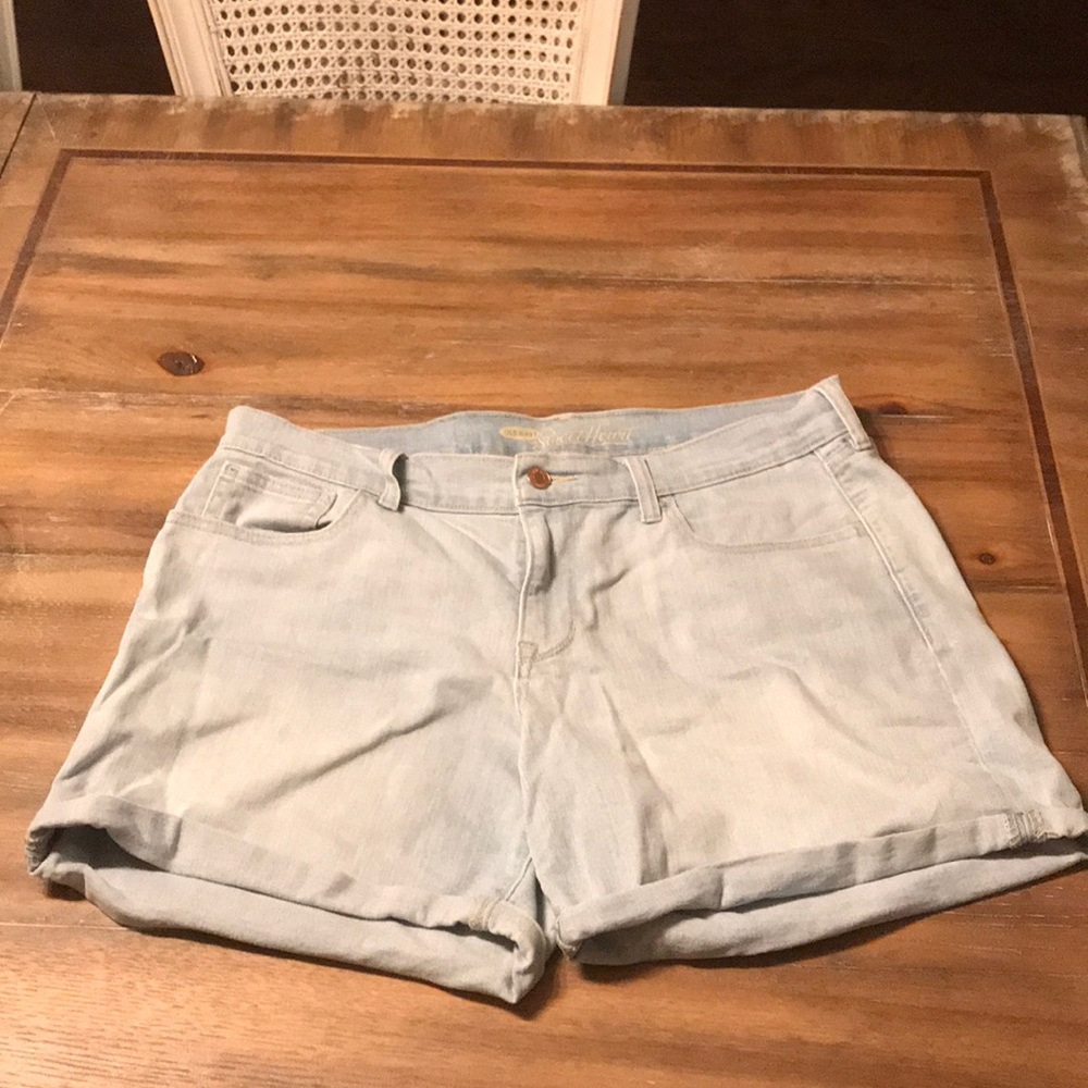 light wash jean shorts